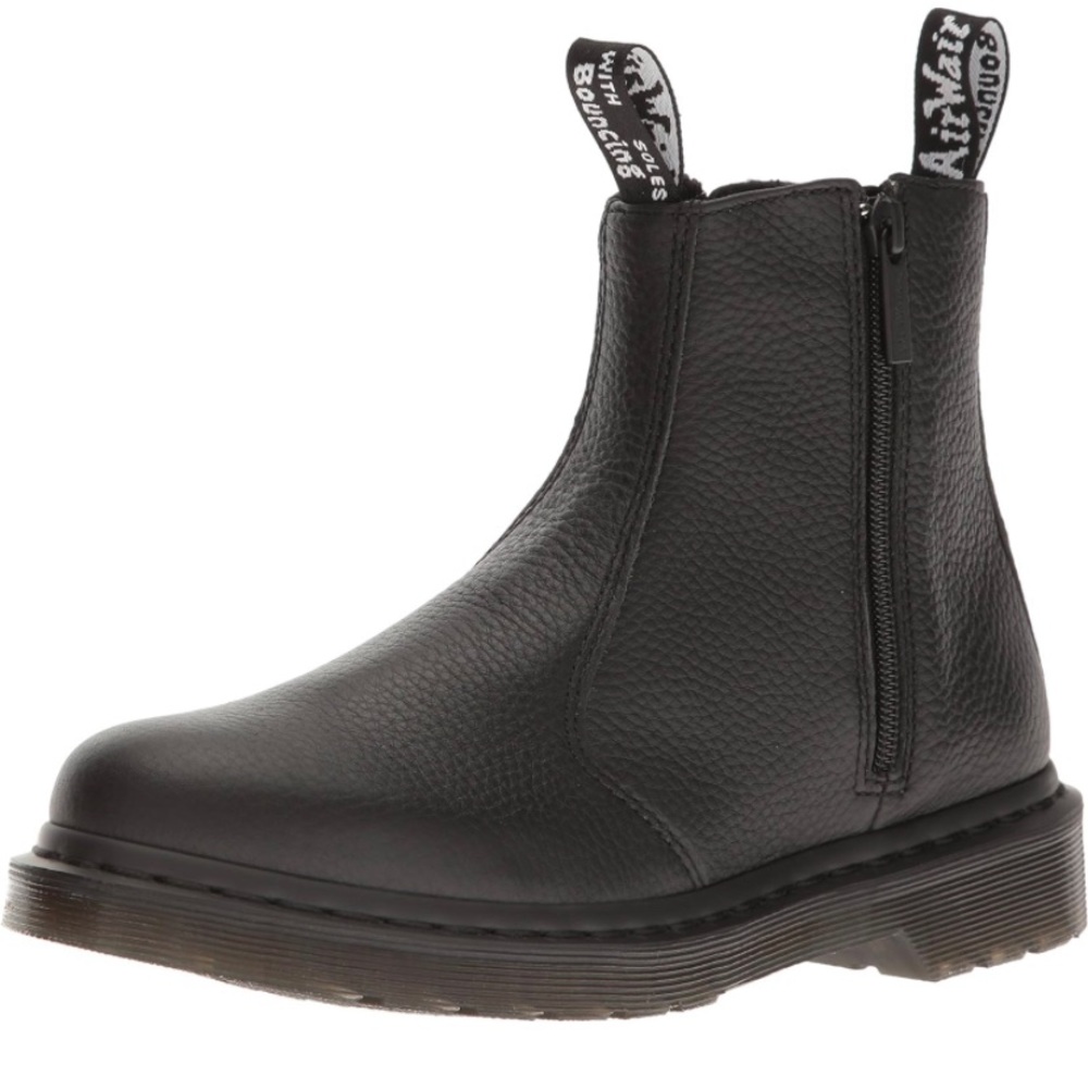 Dr Marten’s 2976 Chelsea Boot with side zips. Size 9 Women, Size 8 Men